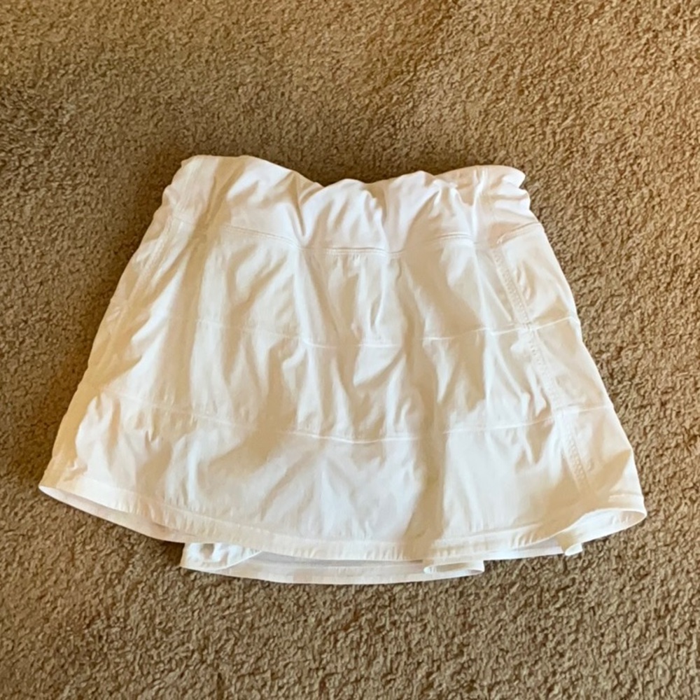 Lululemon pace rival skirt